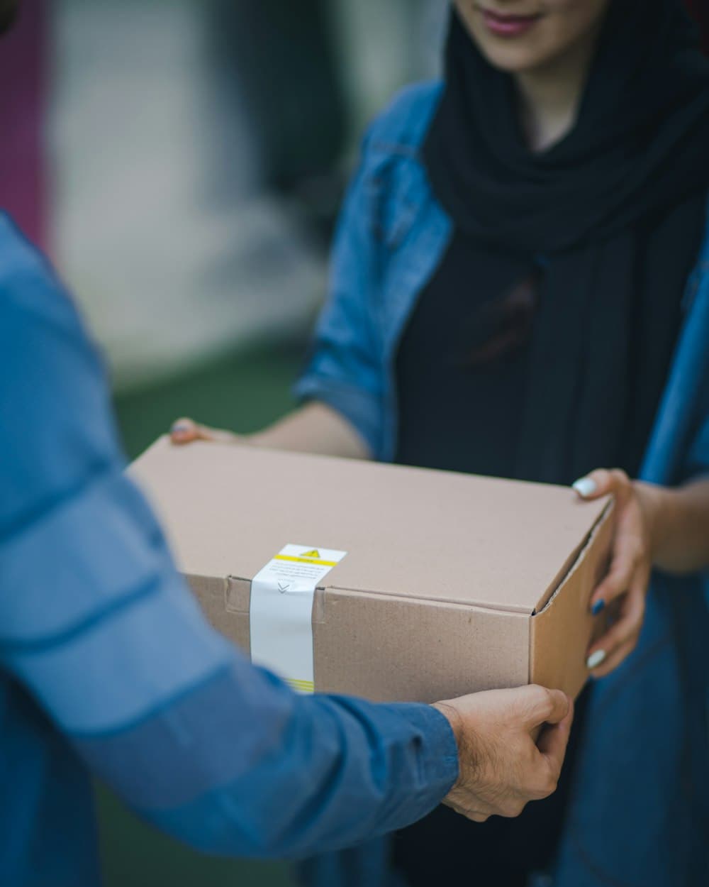 Preparando un pedido de tienda online para su envío