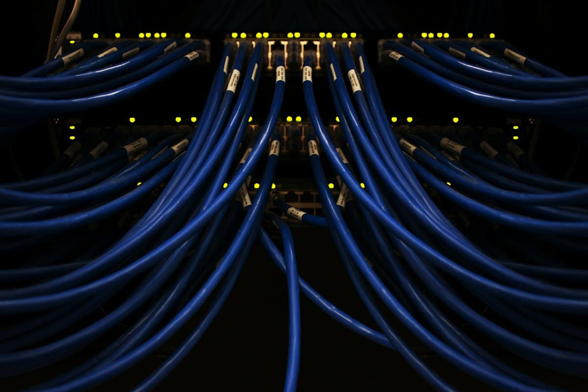 Redes, Wi-Fi y servidores